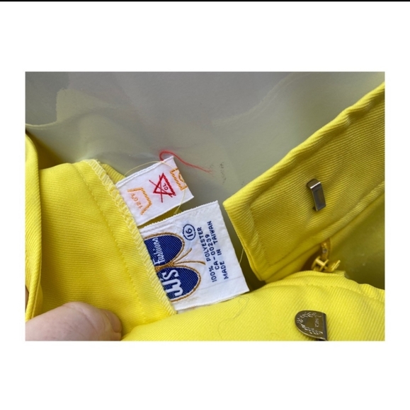 1970s Polyester High Waist Shorts Sunshine Yellow - Picture 2 of 3